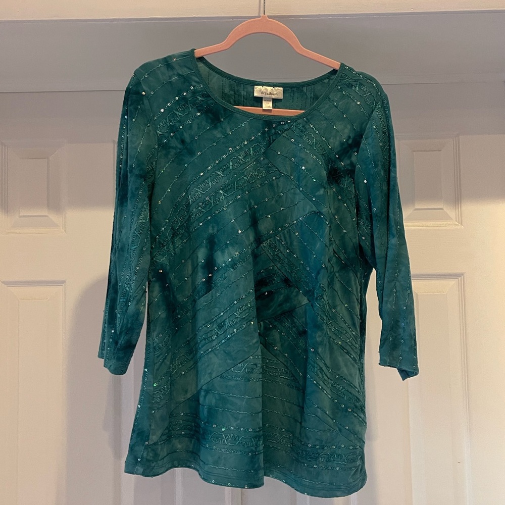 Teal/Blue Tye dye look blouse with a sequin detail throughout. Dressbarn 1x